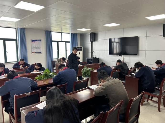 建材公司、檢測公司聯(lián)合開展管理人員業(yè)務(wù)提升考試